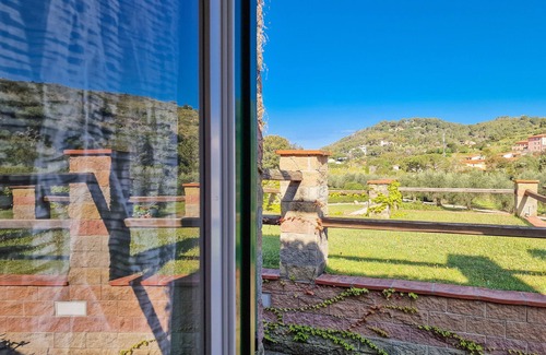 Bagnaia Apartment | Apartment 'Casa Sant' Anna' with Shared Pool, Private Terrace and Wi-Fi