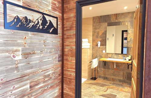 Sainte-Tulle Apartment | Apartment "Chalet" - Domaine de la Mautanne *