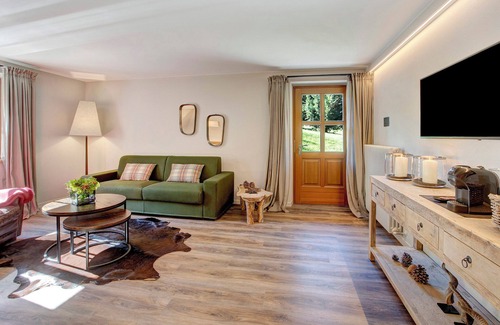 Teola Apartment | Apartment "Chalet Sonne Superior 2 4" Near the Ski Area with Mountain View