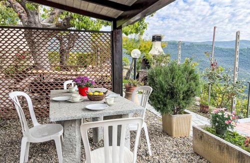 Valloria Apartment | Apartment Ciclamino - VLO204 by Interhome