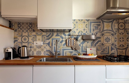 La Pietraia Apartment | Apartment 'Clhome 3 Minutues from the Beach' with Air Conditioning