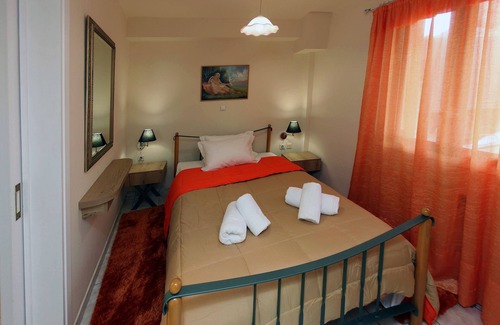 Nafplion City Centre Apartment | Apartment close to Nafplion centre for up to 4 persons - Casa Nostra