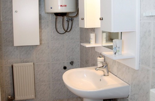 Nafplion City Centre Apartment | Apartment close to Nafplion centre for up to 4 persons - Casa Nostra