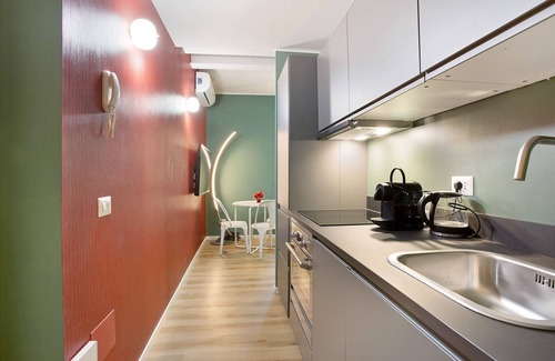 De Angeli Apartment | Apartment 'Costanza' with Shared Garden, Wi-Fi and Air Conditioning