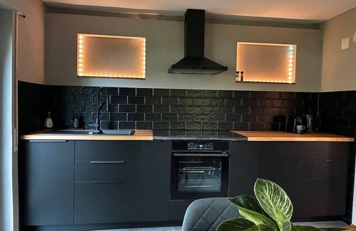 Bissingen an der Teck Apartment | Apartment 'Wanderer Lodge Am Breitenstein' with Private Garden and Wi-Fi