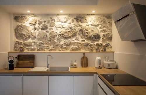 La Tour Apartment | Apartment 'De Charme - La Tour' with Private Terrace and Wi-Fi