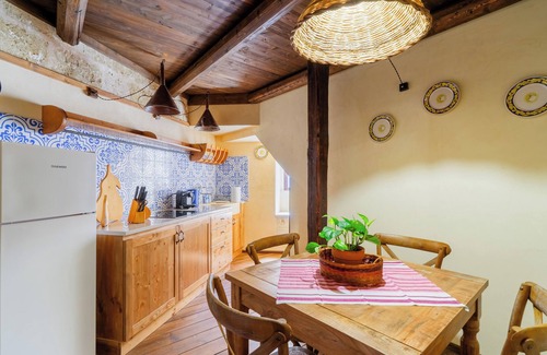 Specchia Apartment | Apartment 'Dimora Pisanelli' with Wi-Fi and Air Conditioning