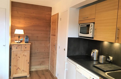 Meribel-Mottaret Apartment | Apartment ,Direct access to the slopes,4-6 persons,35 m2,beautiful view,wifi