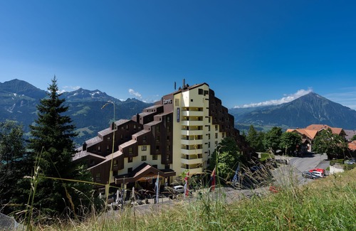 Beatenberg Apartment | Apartment Edelweiss directly in 4 star hotel