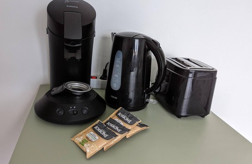 Trappes Apartment | Apartment-Ensuite-Garden view- nr.5