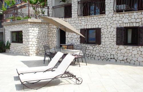 Vratarusa Apartment | Apartment Für Zwei Erwachsene Und Zwei Kinder