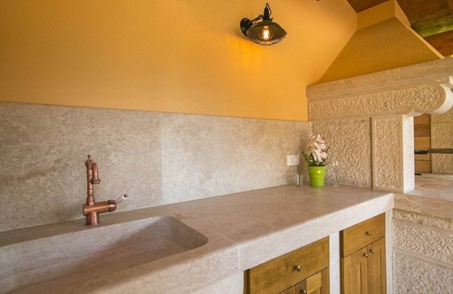 Cervar Apartment | Apartment for 5 persons with common pool 4,5 km from Poreč city center