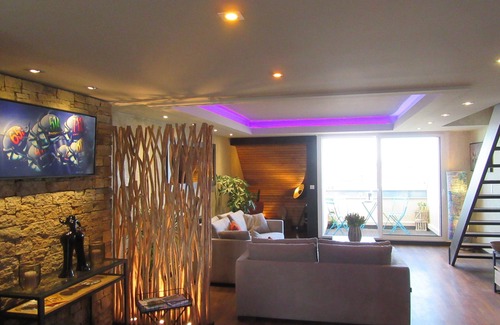 Concarneau Apartment | Apartment facing the walled city and its fishing port