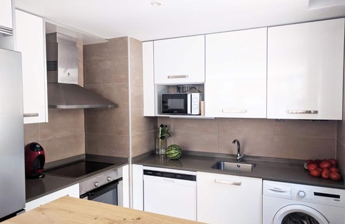 Calafell Apartment | Apartment facing the sea, Pool, Air Conditioning, Parking included, Elevator