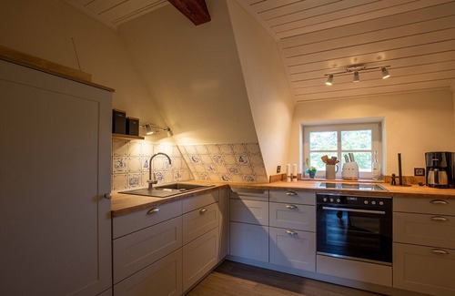 Ostersiel Apartment | Apartment 'Ferienwohnung Rapunzel' with Shared Garden and Wi-Fi