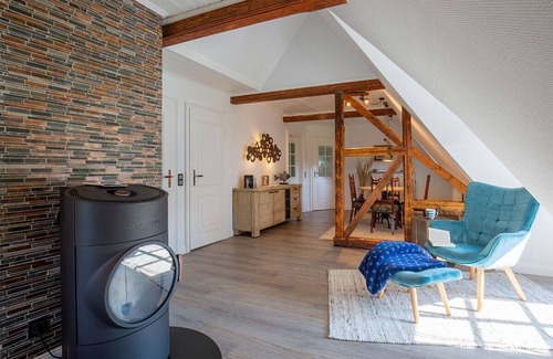 Ostersiel Apartment | Apartment 'Ferienwohnung Rapunzel' with Shared Garden and Wi-Fi