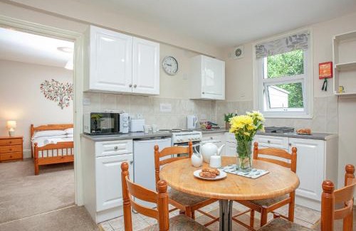 Roundham House | Apartment Five - Uk39841