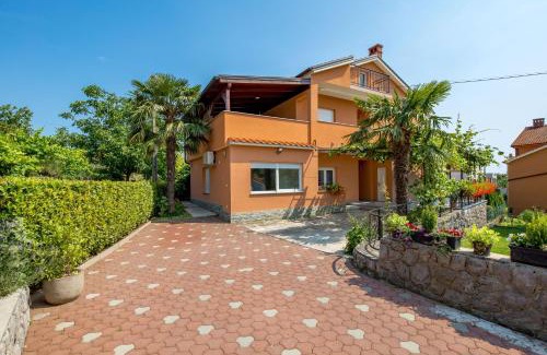 Cikovici Apartment | Apartment Flowers