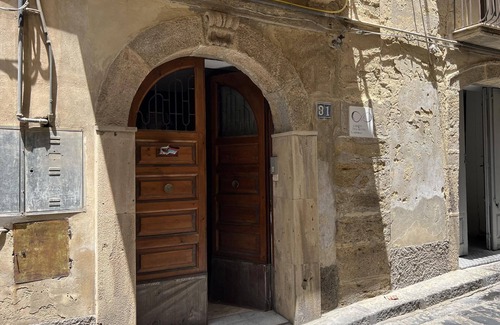 Caltagirone Apartment | Apartment for 4 persons approx. 80 m² in Caltagirone, Sicily (Catania Province)