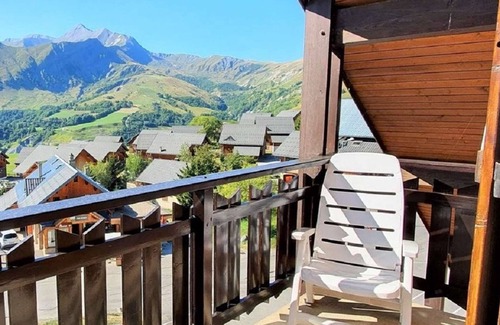 Saint-Jean-d'Arves Apartment | Apartment for 6 people close to the slopes