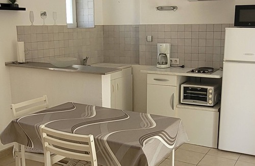 Saint-Martin-d'Ardeche Apartment | Apartment at the gateway to the Ardèche Gorges, 50 meters from the river.