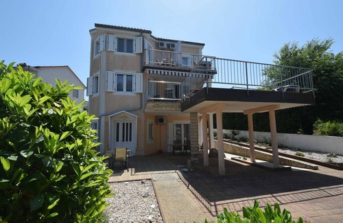 Vantacici Apartment | Apartment Frane 3 with Seaview