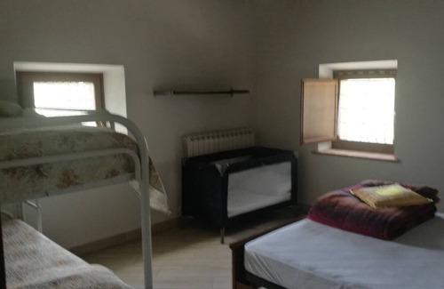 Fratta Apartment | Apartment Ginestra 1 Bedroom 5 Pax shared pool