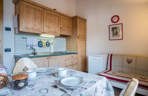 Gionghi-Cappella Apartment | Apartment 'Giongo Residence Aparthotel 102' with Mountain View, Shared Terrace and Wi-Fi