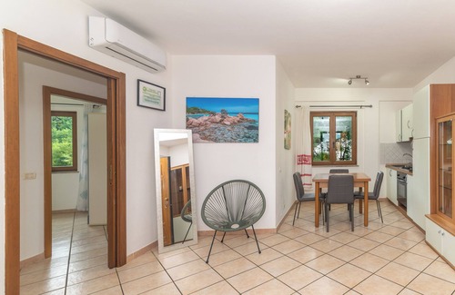 Olbia Apartment | Apartment 'Guest House In The Center Of Olbia' with Wi-Fi and Air Conditioning