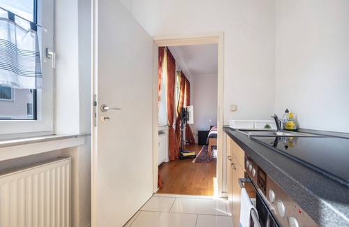 Mitte Apartment | Apartment 'Holiday Apartment for up to 2 People' with Wi-Fi