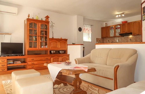 Jadranovo Apartment | Apartment Mila by Interhome