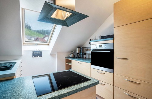 Kappelrodeck Apartment | Apartment 'Im Rodeck Nest' with Mountain View, Shared Garden and Wi-Fi