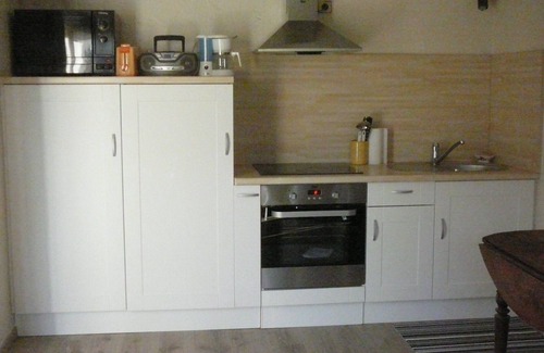 Cenac-et-Saint-Julien Apartment | Apartment in a self-catered house