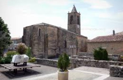 Cruis House | Apartment in a village house