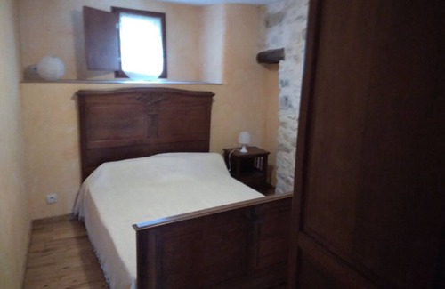 Cruis House | Apartment in a village house