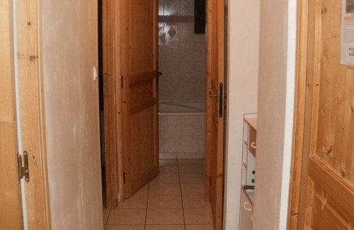 Beauvezer Apartment | Apartment in beautiful village house