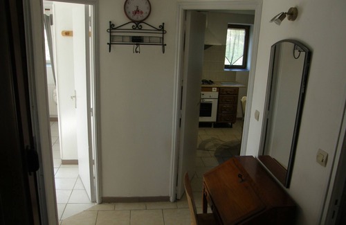 Codolet Apartment | Apartment in country house in Provence