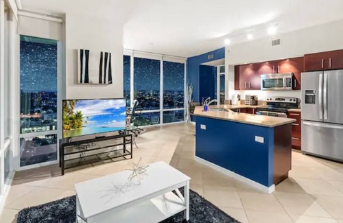 Cortez Hill Apartment | Apartment In Downtown San Diego- 2 Bedroom Highrise