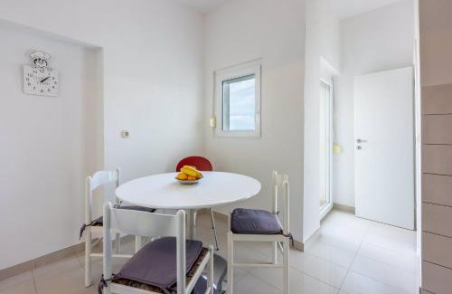 Klanfari Apartment | Apartment in Dramalj 39040