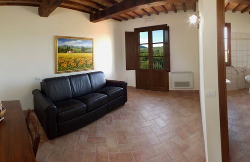 Orciatico Other | Apartment in Farmhouse in Lajatico with 3 bedrooms and 3 bathrooms