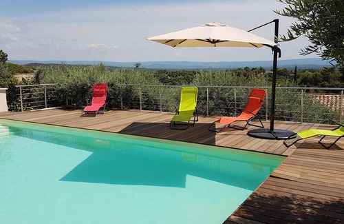 Beaumes-de-Venise Apartment | Apartment in the middle of olive trees, very nice view