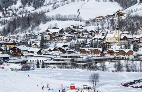 Fresach House | Apartment in Fresach near Ski Slopes