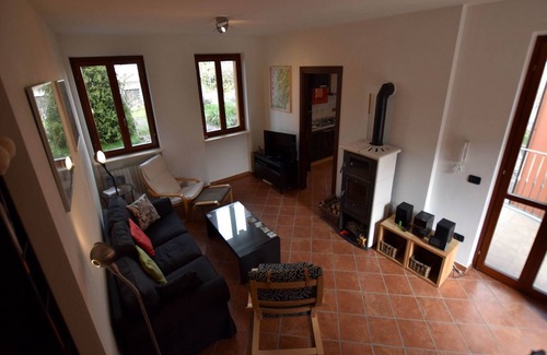 Belvedere Langhe Apartment | Apartment in Belvedere Langhe with Wine Views