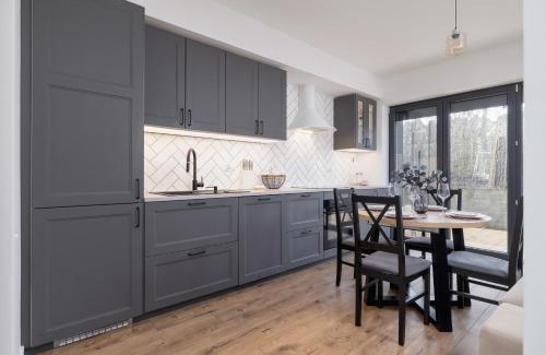 Modlniczka Apartment | Apartment in Krakow with parking and balcony by Noclegi Renters