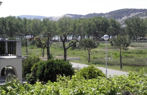 Lopar Apartment | Apartment in Lopar with Balcony, Air condition, WIFI, Washing machine (893-1)