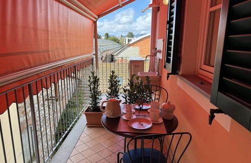 Lucca Historical Center Apartment | Apartment in Lucca with 1 bedrooms sleeps 4
