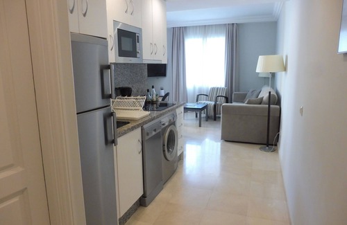 Nikki Beach Apartment | Apartment in Marbella Costa Del Sol on the Elviria seafront for 4 people.