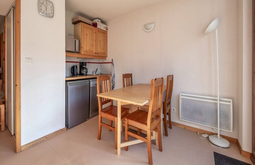 Morillon Apartment | Apartment in Morillon at Ski Slopes