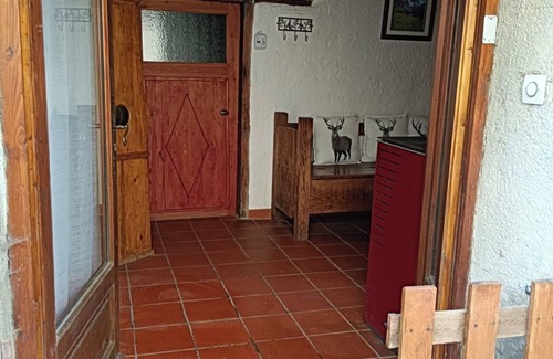 Pra Loup Apartment | Apartment in mountain village. Pets allowed.
