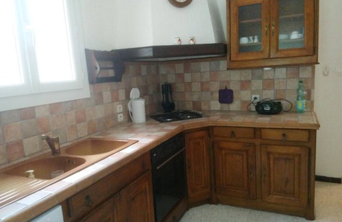 Belgentier House | Apartment in provencal village